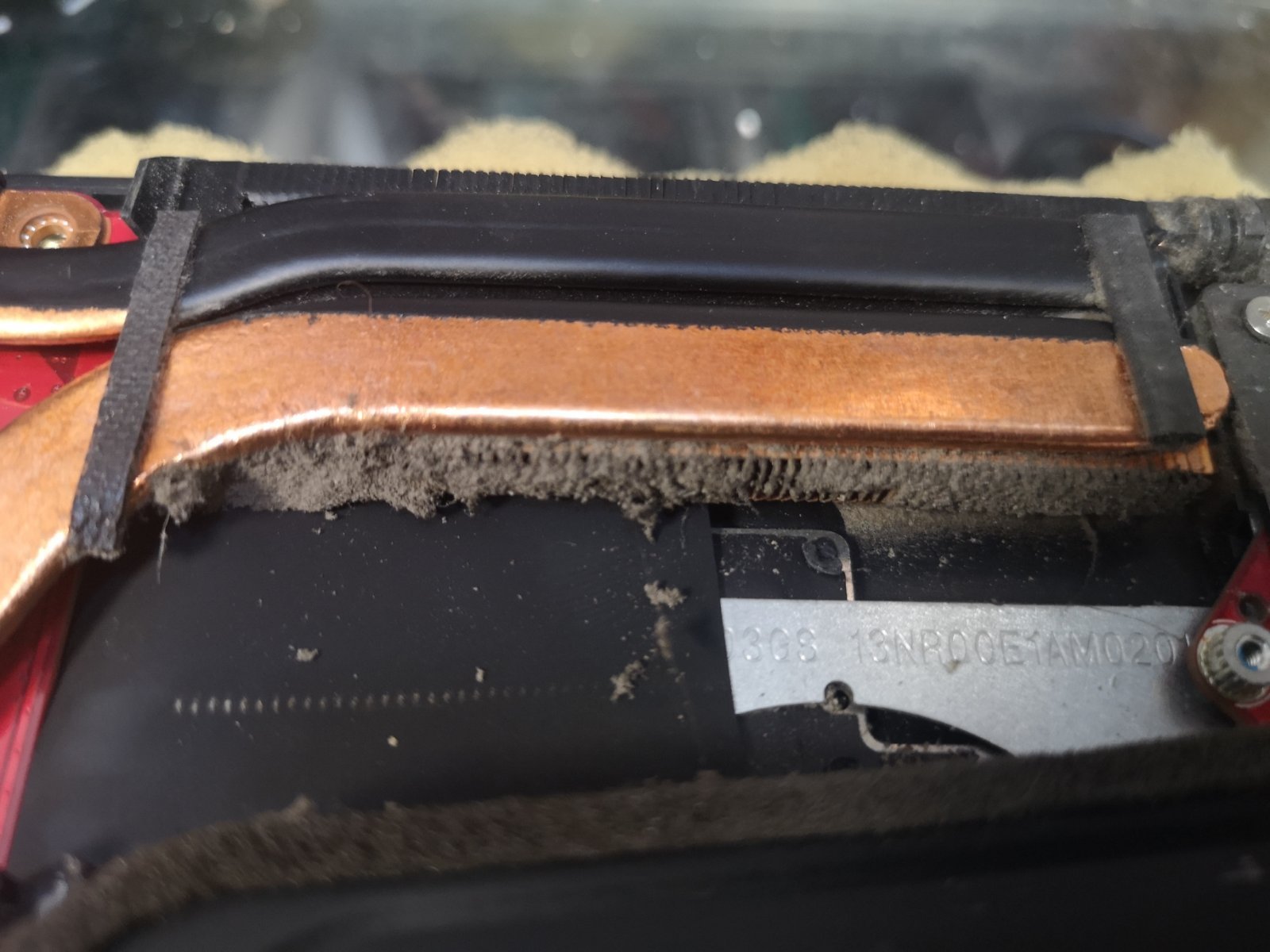 laptop-hardwarew-clean-change-compound-122024-1.jpg