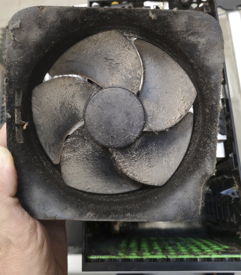 XboxSeriesX-hardware-cleaning-052.jpg